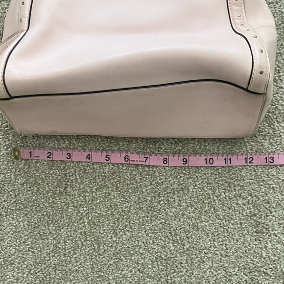 Kate Spade Light Pink Zip Up Leather Studded Handbag Satchel - Picture 9 of 10